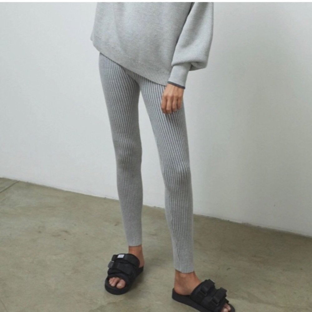 Luna cozy cotton silk ripped leggings. Gray. XS